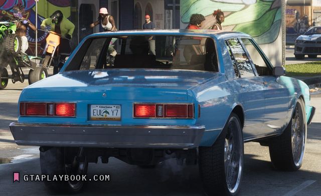 Blue two-tone saloon in GTA 6